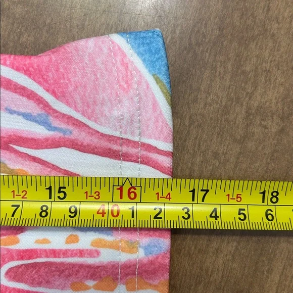 NWT Top It Off Pink Tropical Floral Shift Dress Medium Resortwear Wrinkle Free
N - Picture 13 of 15